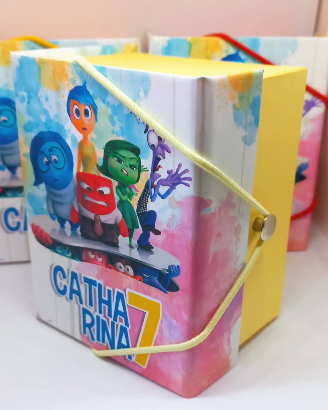 CAIXA COM RELÓGIO LUXO