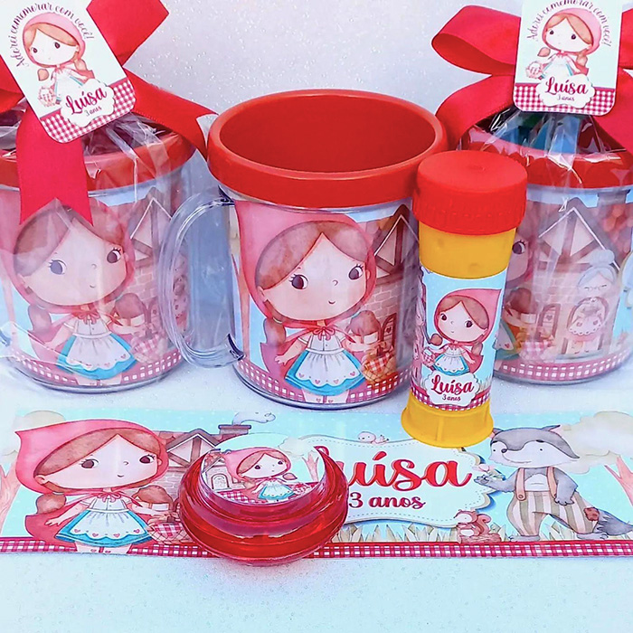 CANECA COM KIT DIVERSÃO